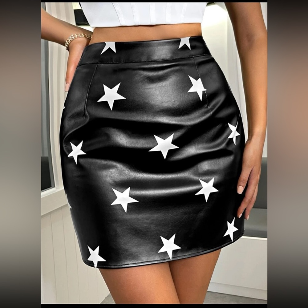 Leather star skirt NWT